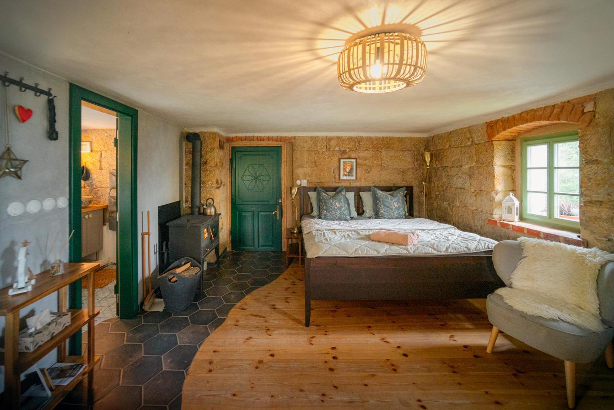 Enjoy Cozy Romance Hills Forest Gardens Views Sauna Whirlpool Bath Jablonne v Podjestedi Екстер'єр фото